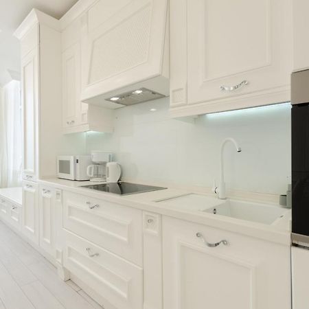 Petrovdom Apartments 10-353 In Rc Central Park, 7 John Mccain Street Kijev Kültér fotó