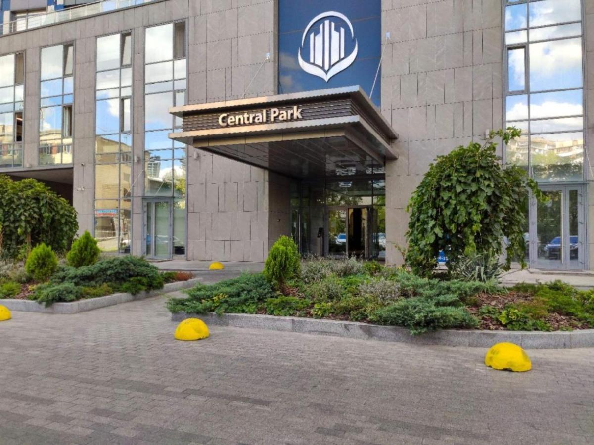 Petrovdom Apartments 10-353 In Rc Central Park, 7 John Mccain Street Kijev Kültér fotó
